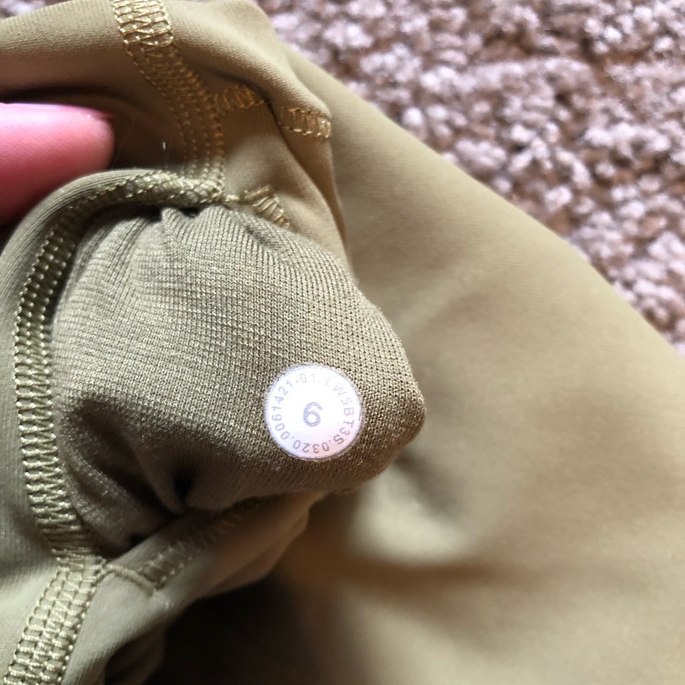 Lululemon light green wunder under 28” - Picture 3 of 3